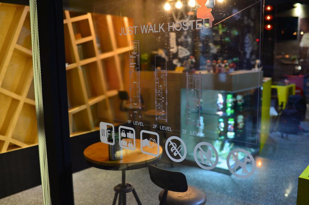 Just Walk Backpacker Hostel Hualien City Exterior photo