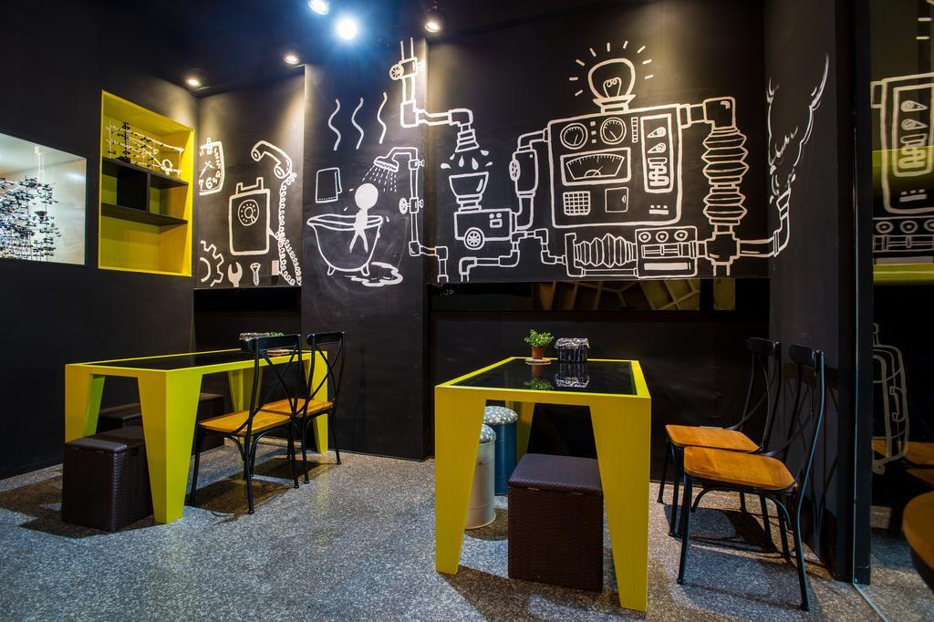 Just Walk Backpacker Hostel Hualien City Exterior photo