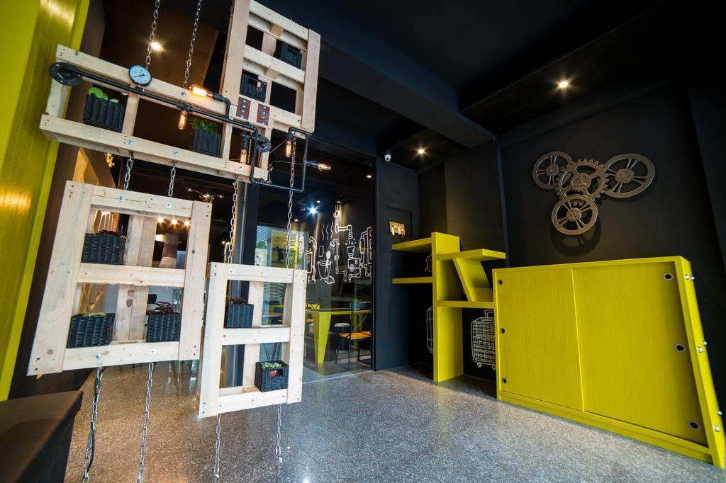 Just Walk Backpacker Hostel Hualien City Exterior photo